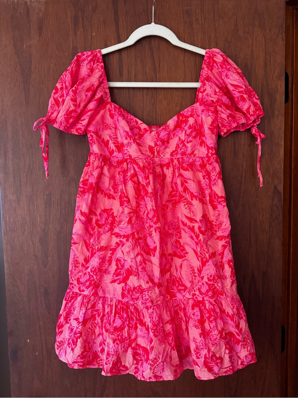 Vestique Dress
